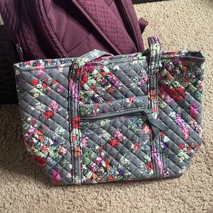 Vera Bradley Tote bag Hope Blooms - never used, no tags